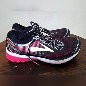 Womens Brooks Ghost 10 Cloud Cushion Athletic Running Shoes Size 8 Black/pink